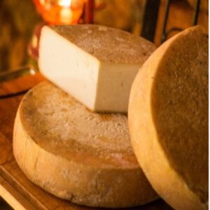 PORÃO - QUEIJO DE CABRA MATURADO  Aproximadamente 1kg